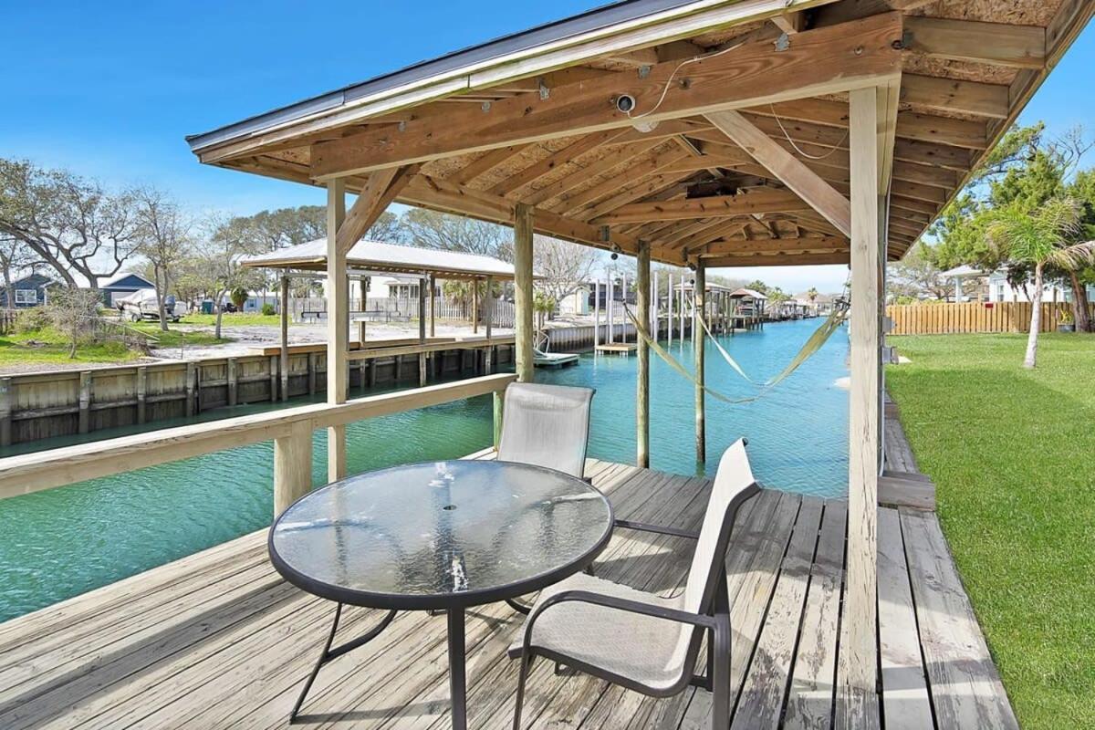 Hébergement de vacances Canal Dock Walk To Kayaks Sup Fishing St. Augustine